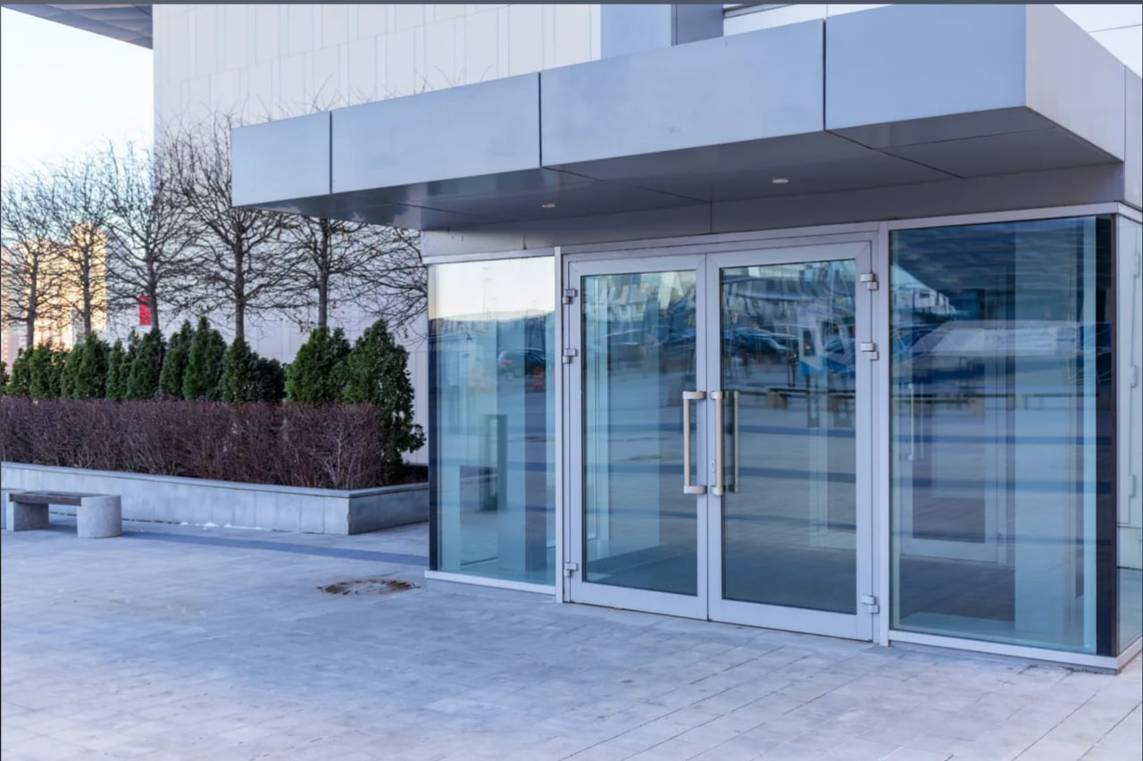 Replacing entrance doors in Houston