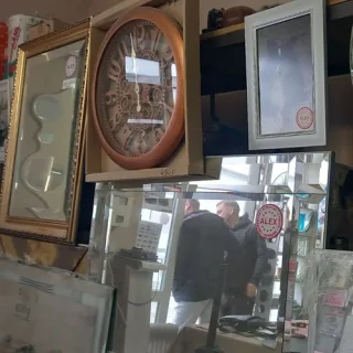 Изготовление зеркал в Тирасполе – современные технологии и качественные материалы.
