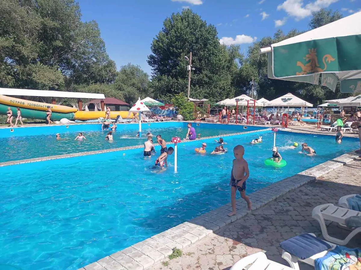 Недорогой бассейн на Днестре