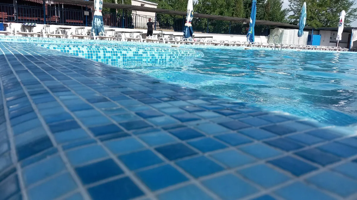 OASIS PARK – Современный Бассейн в Бендерах с Комфортной Зоной Отдыха