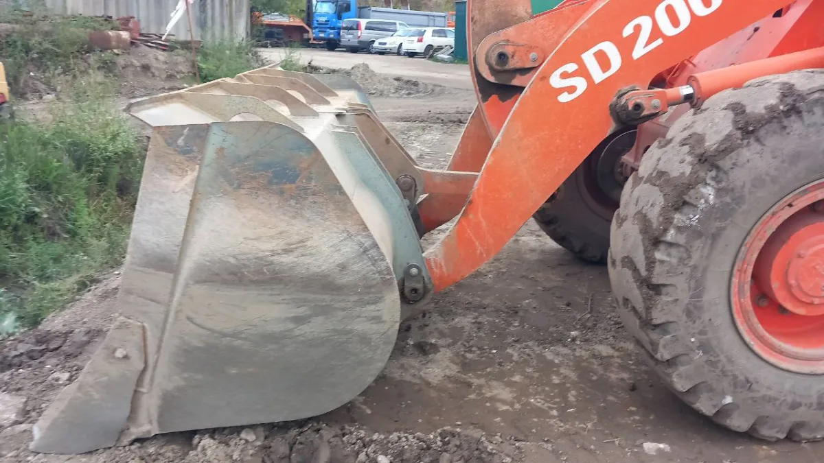 Фронтальный погрузчик DISD SD200 N