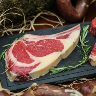 Новогодние подарки в Тирасполе - Свежее Фермерское мясо к Новогоднему Столу на Заказ
