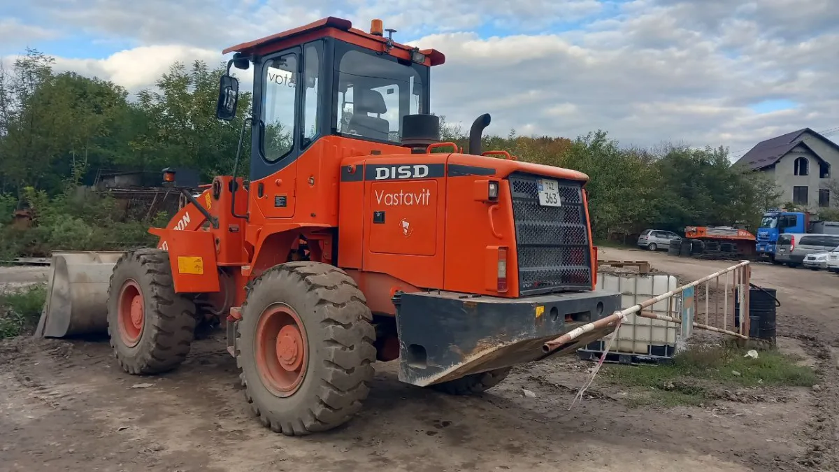 Фронтальный погрузчик DISD SD200 N