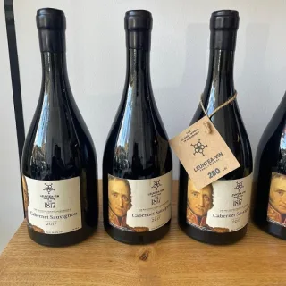 Бутылка вина в подарок - Leuntеa Vin уникальные вина ручной работы в Молдове