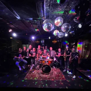 Muzică live pentru nunți în Chișinău – prețuri și pachete personalizate