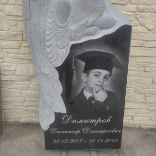 Мы сберегаем память о человеке - гранитные памятники на заказ с установкой ПМР