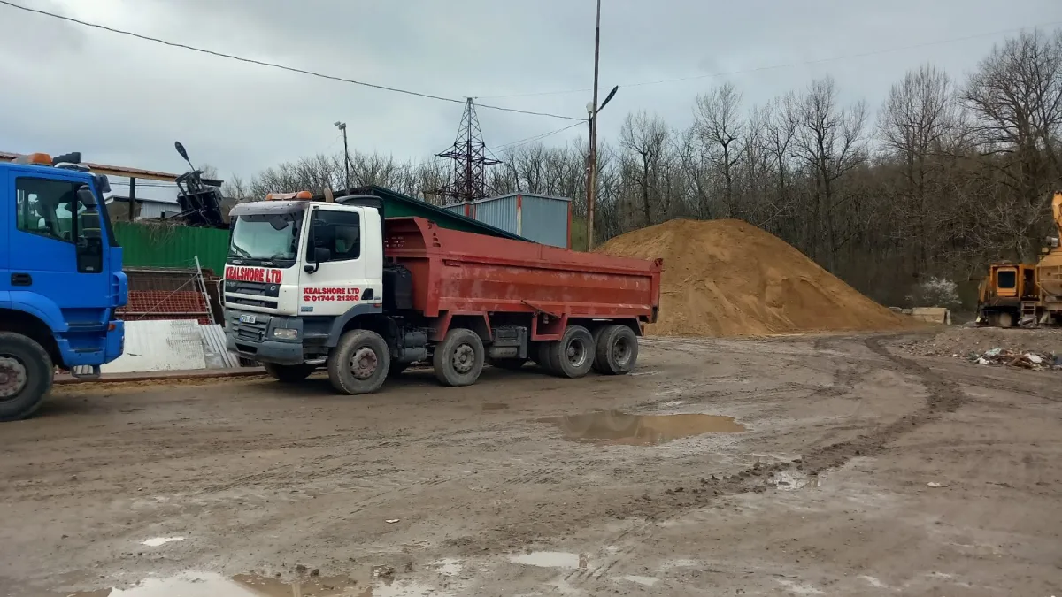 АРЕНДА ЭКСКАВАТОРА-ПОГРУЗЧИКА JCB ДЛЯ СТРОИТЕЛЬСТВА — КИШИНЁВ, СТАВЧЕНЫ, СЫНЖЕРА