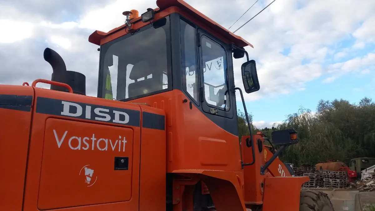 Фронтальный погрузчик DISD SD200 N